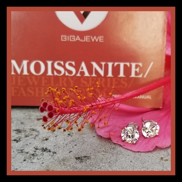 GIGIJEWE Jewelry - '4.24CTTW' Moissanite Stud Earrings 925S Platinum